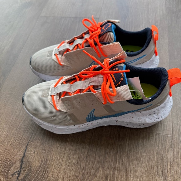 New Nike Crater Impact / Women's Cream/Blue Running Shoes Size US 7 - Picture 2 of 10